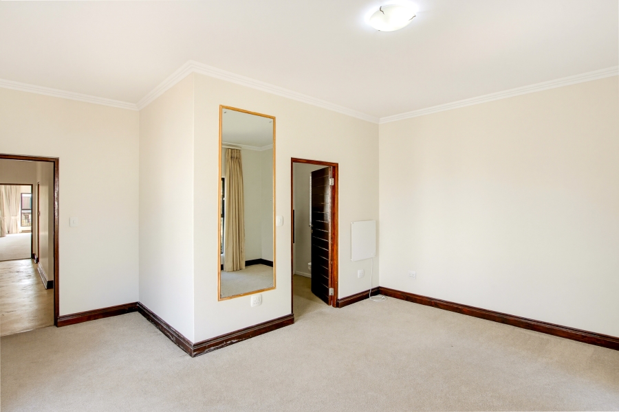 4 Bedroom Property for Sale in Croydon Vineyard Estate Western Cape